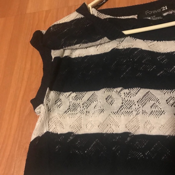 Forever 21 knitted top - Picture 3 of 3